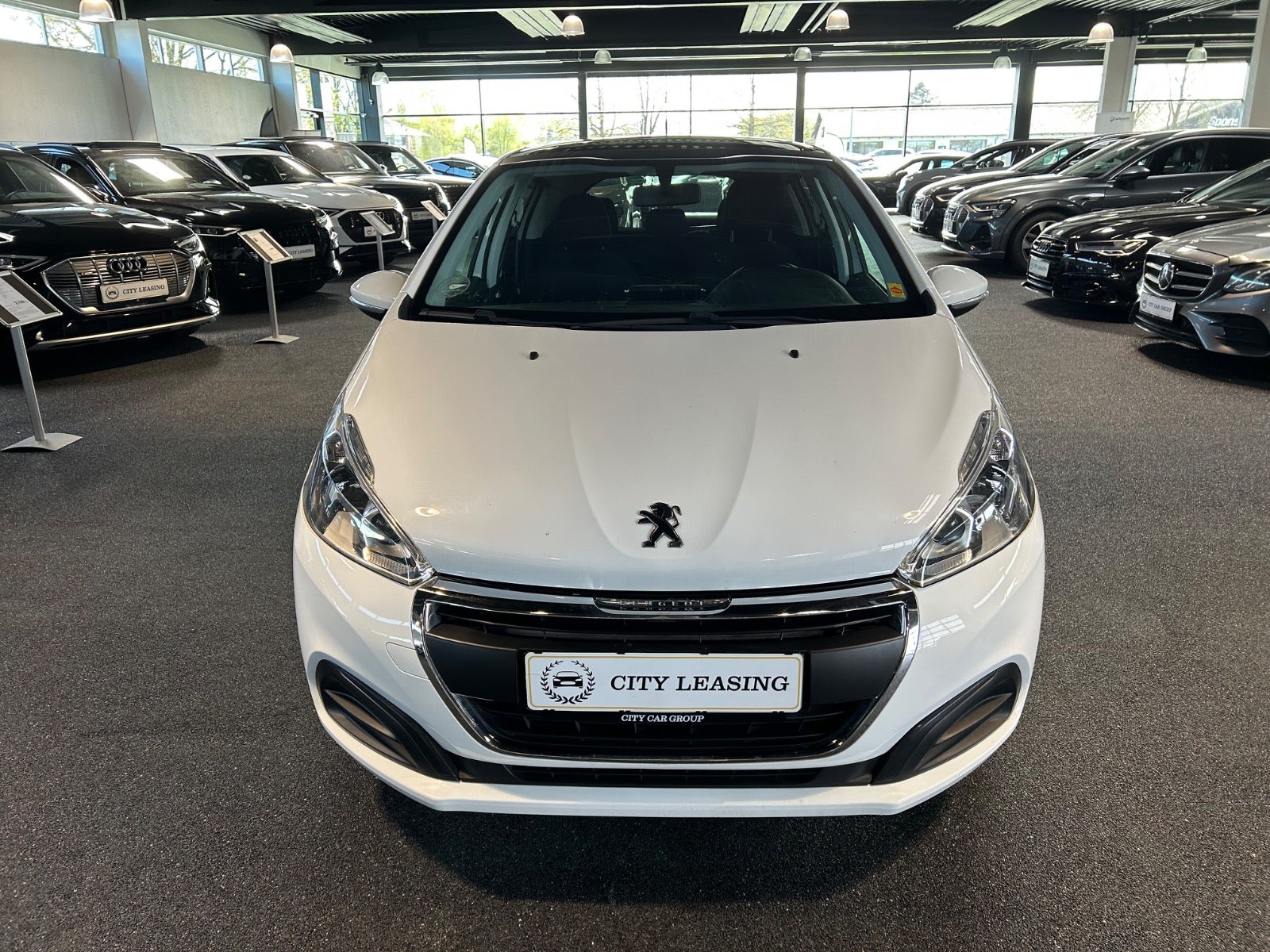 Peugeot 208 - 3