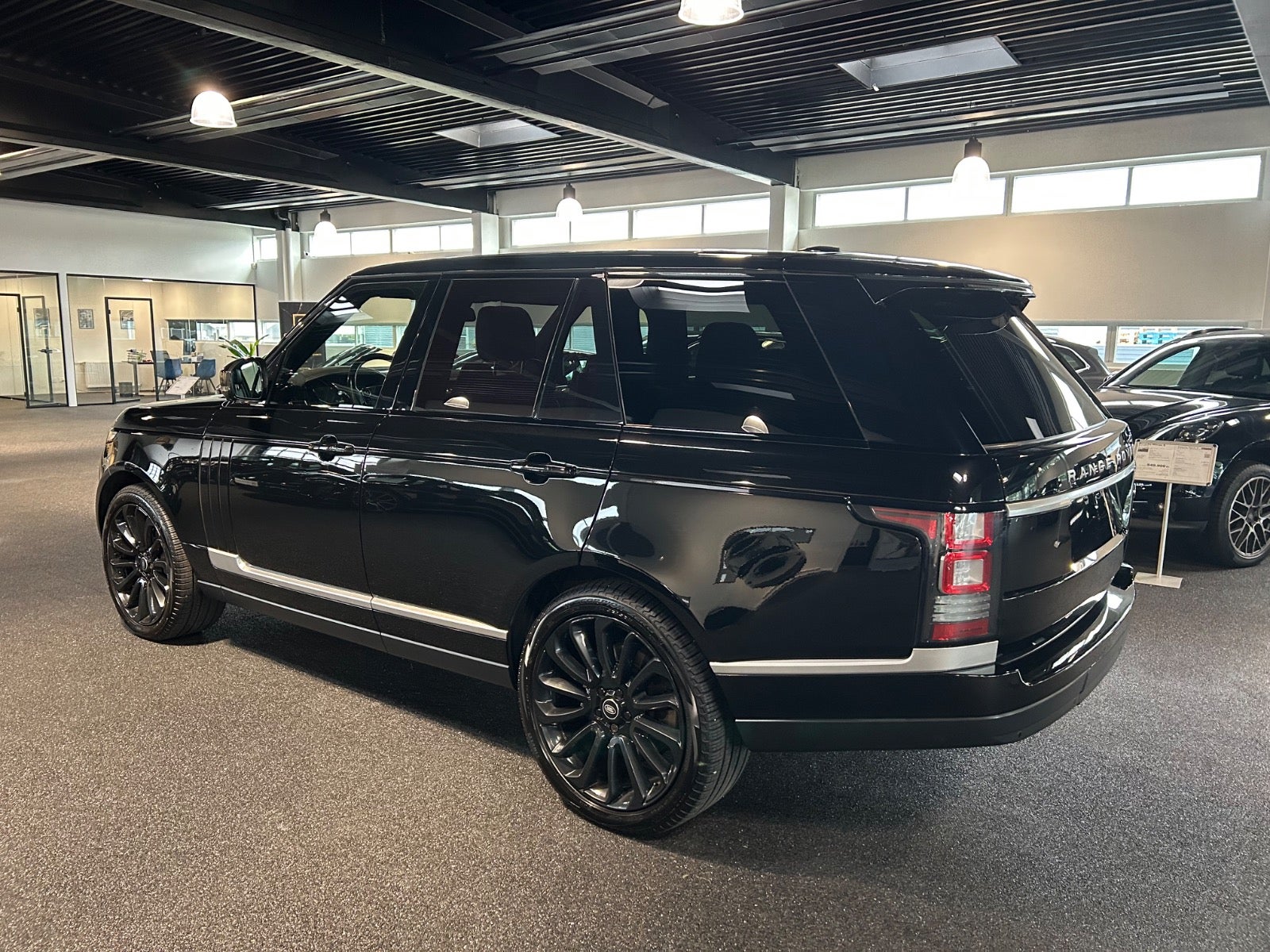 Land Rover Range Rover - 7