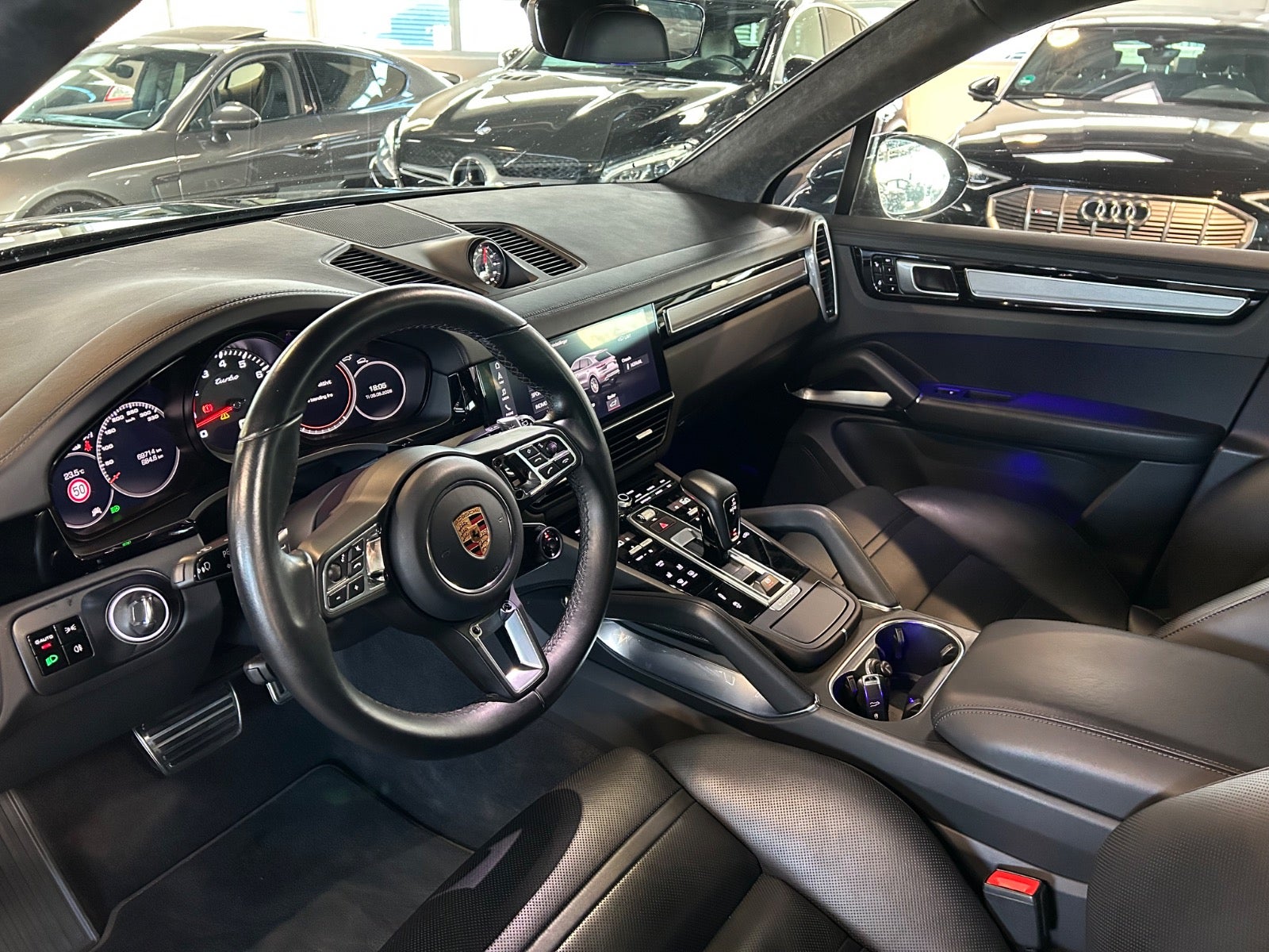 Porsche Cayenne Turbo - 10