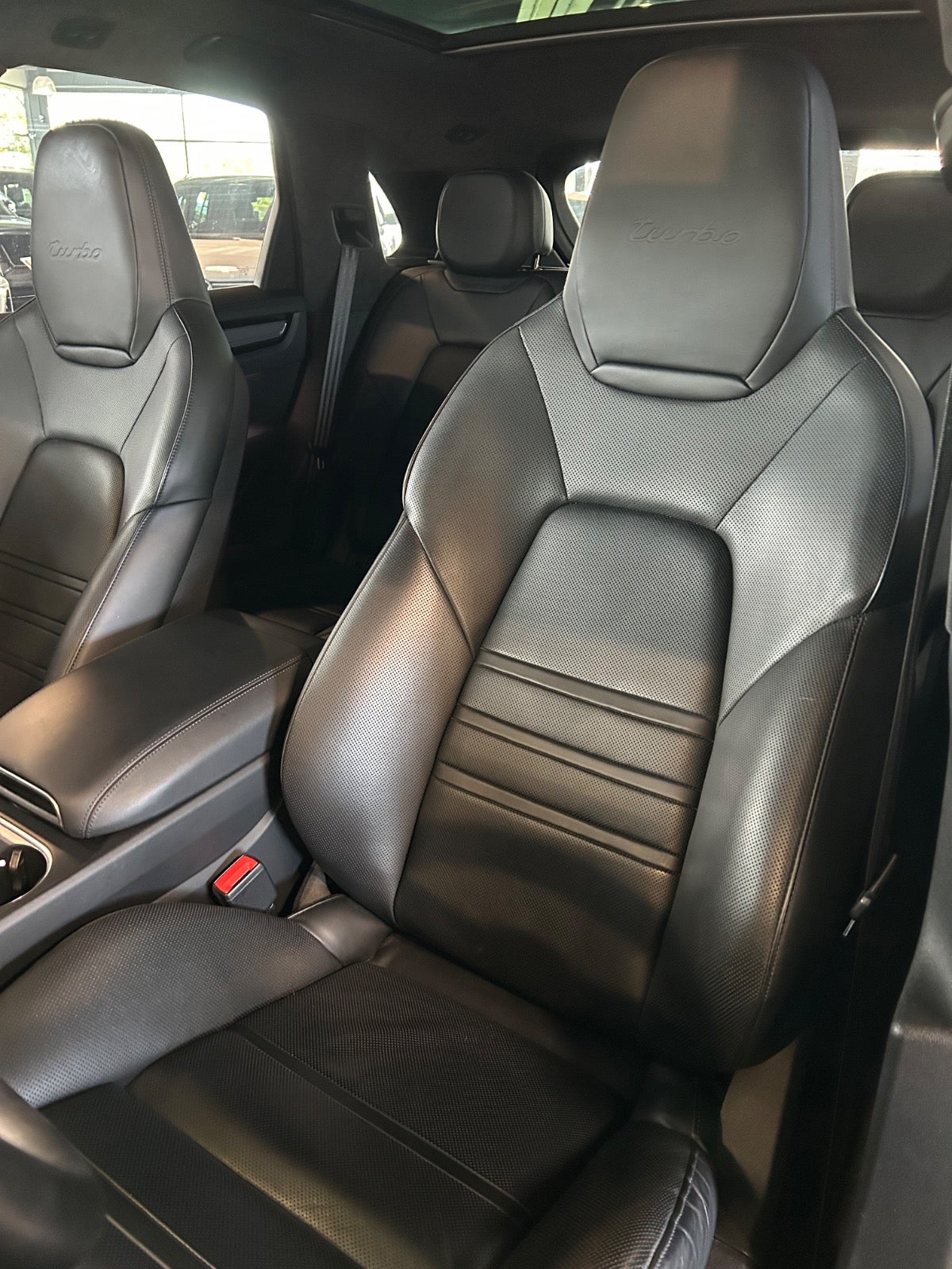 Porsche Cayenne Turbo - 23