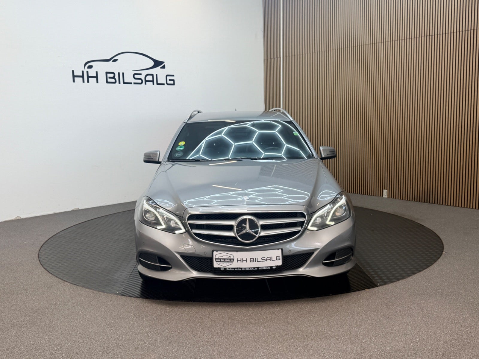 Mercedes E300 - Billede 2