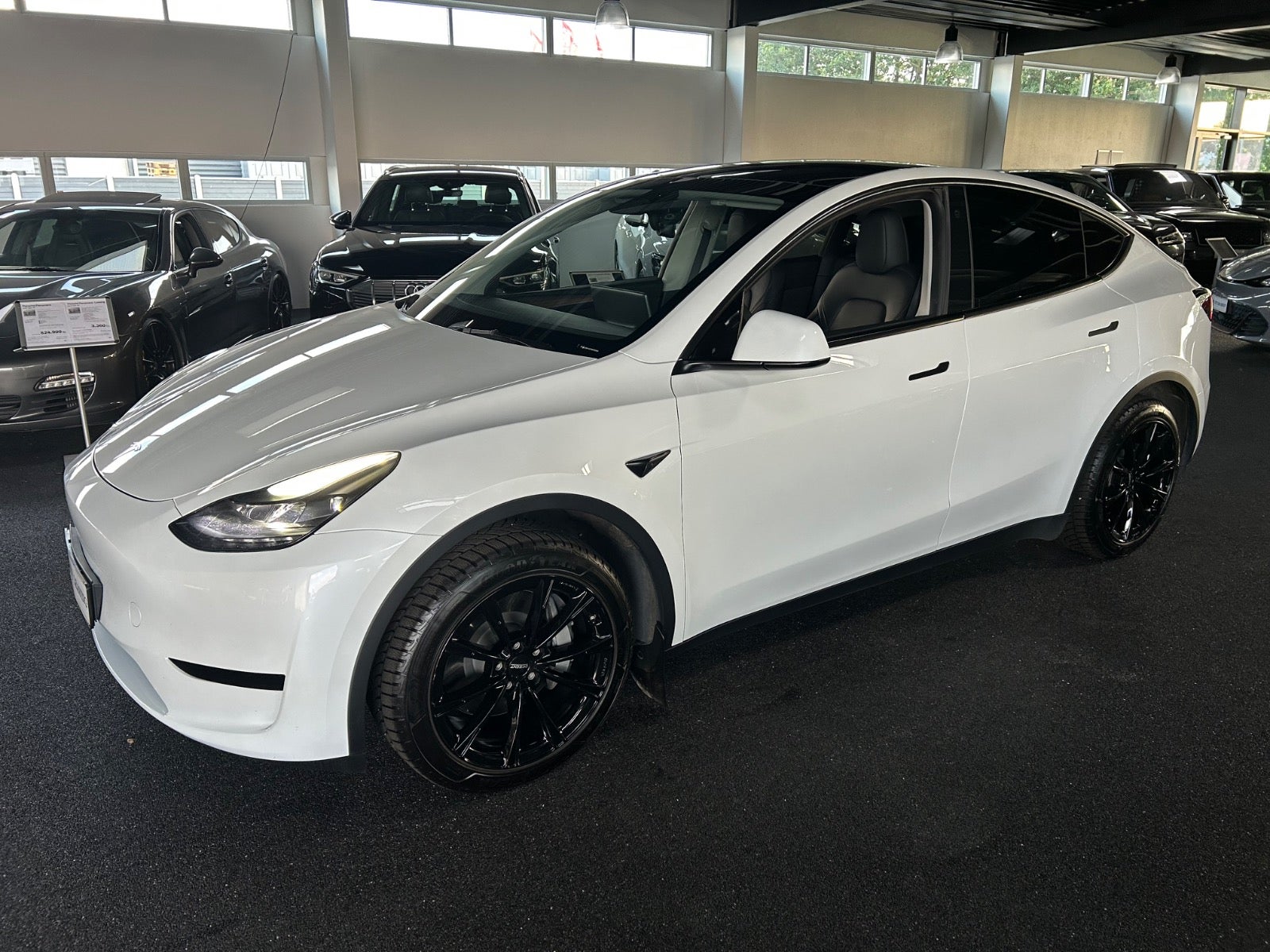 Tesla Model Y - Billede 2