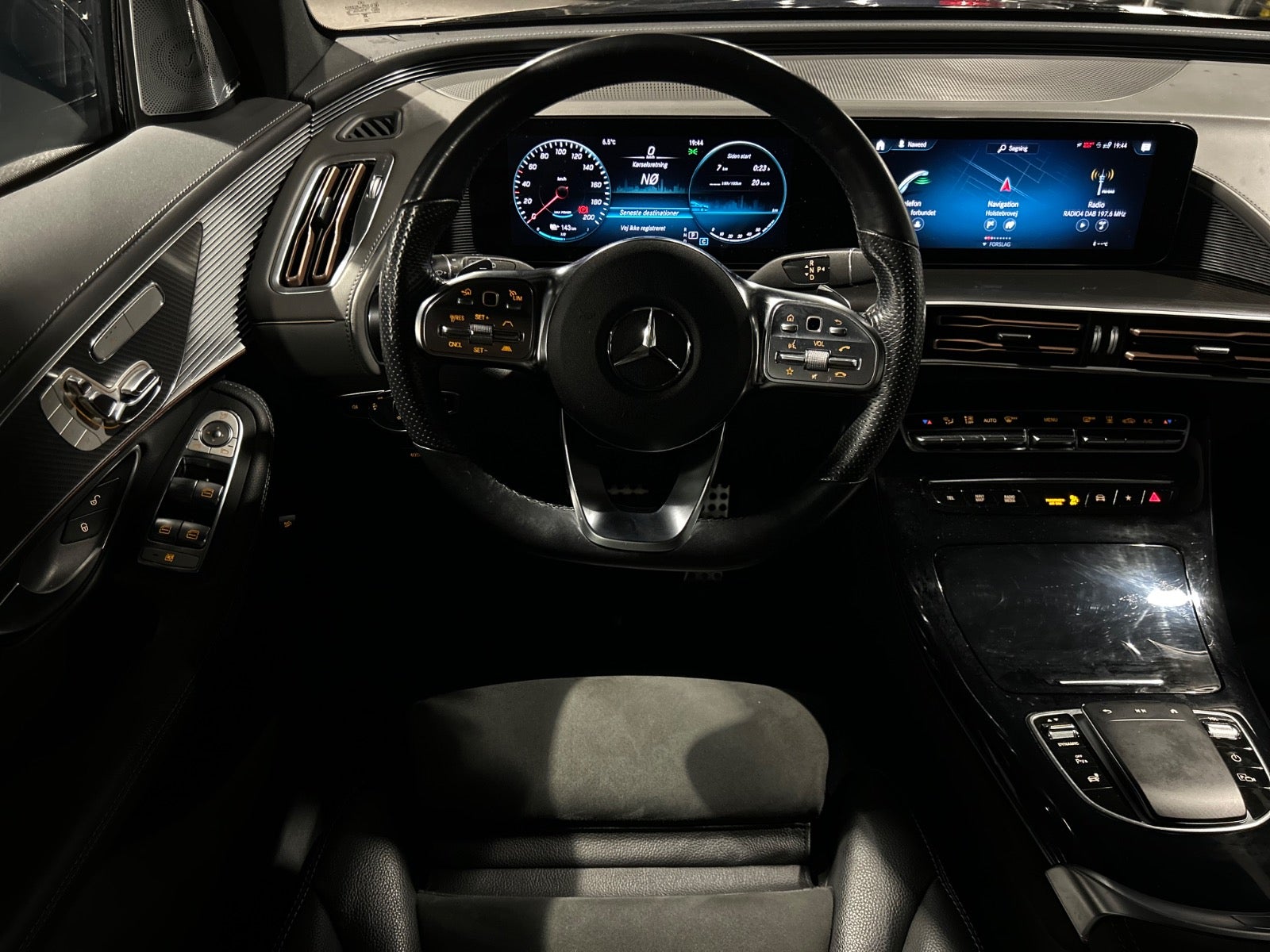 Mercedes EQC400 - 9