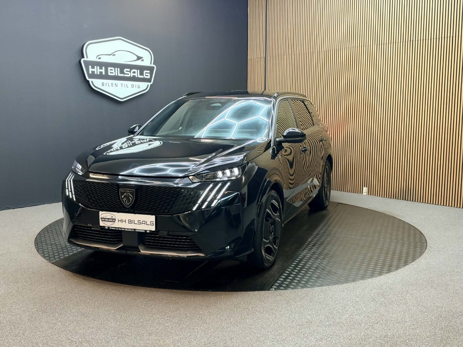 Billede af Peugeot e-5008