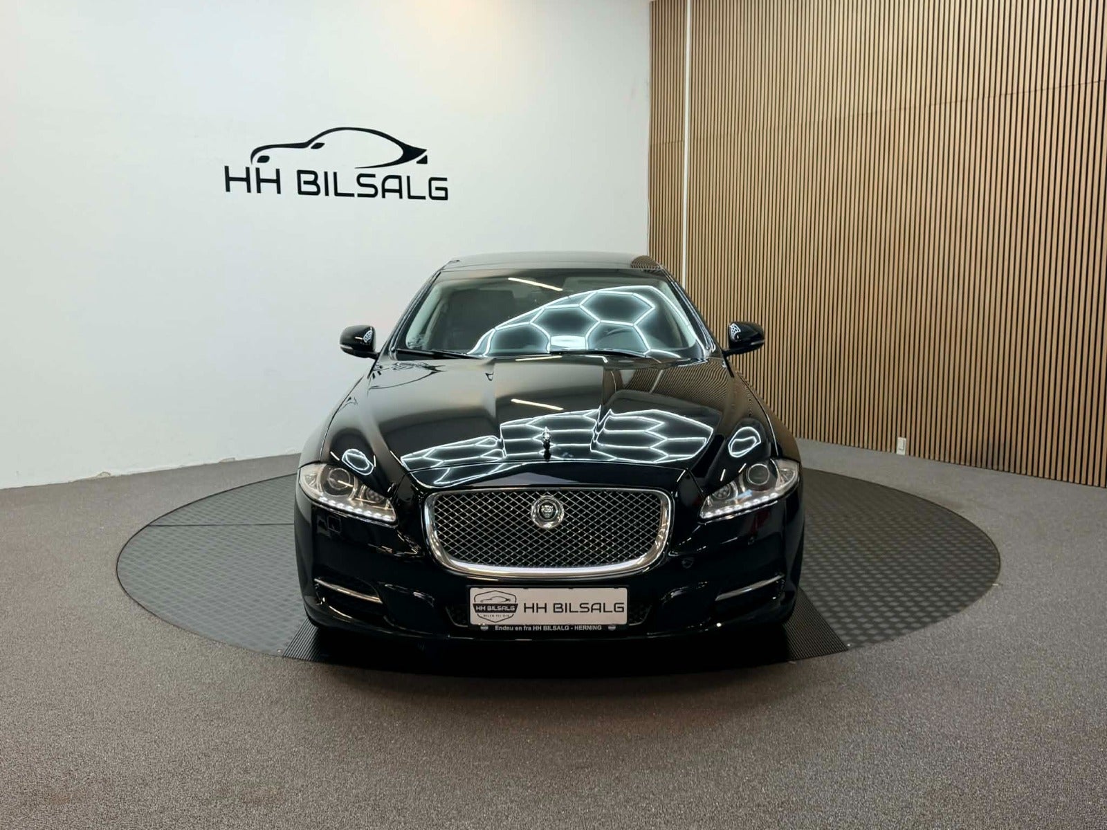 Jaguar XJ - Billede 2