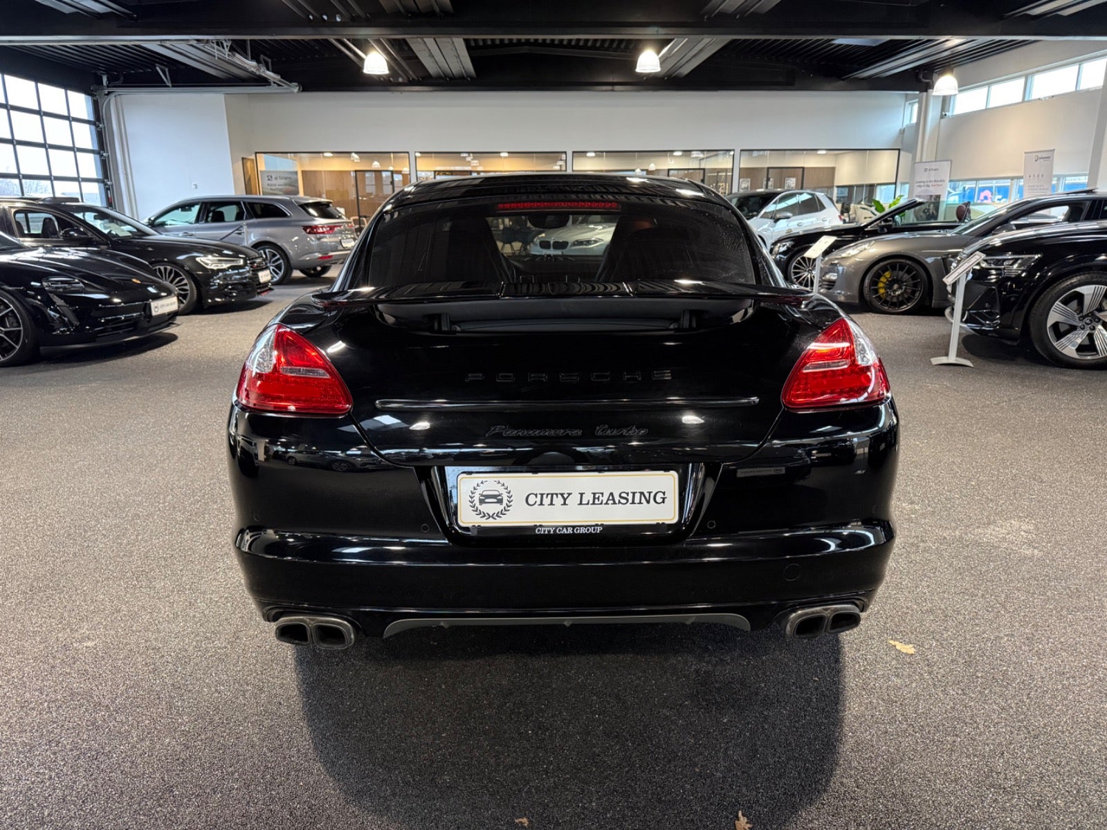 Porsche Panamera Turbo - 6