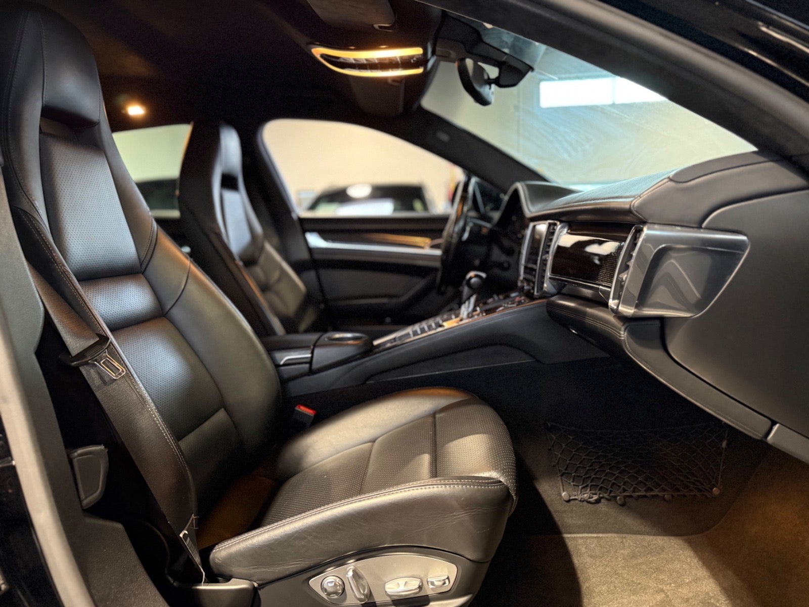 Porsche Panamera Turbo - 11
