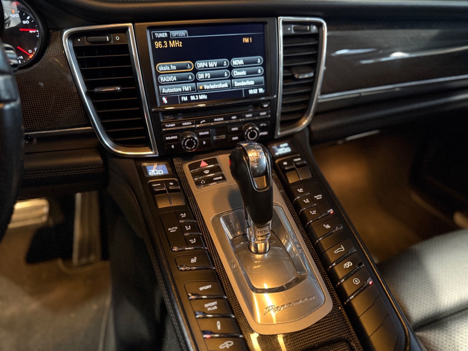 Porsche Panamera Turbo - 15