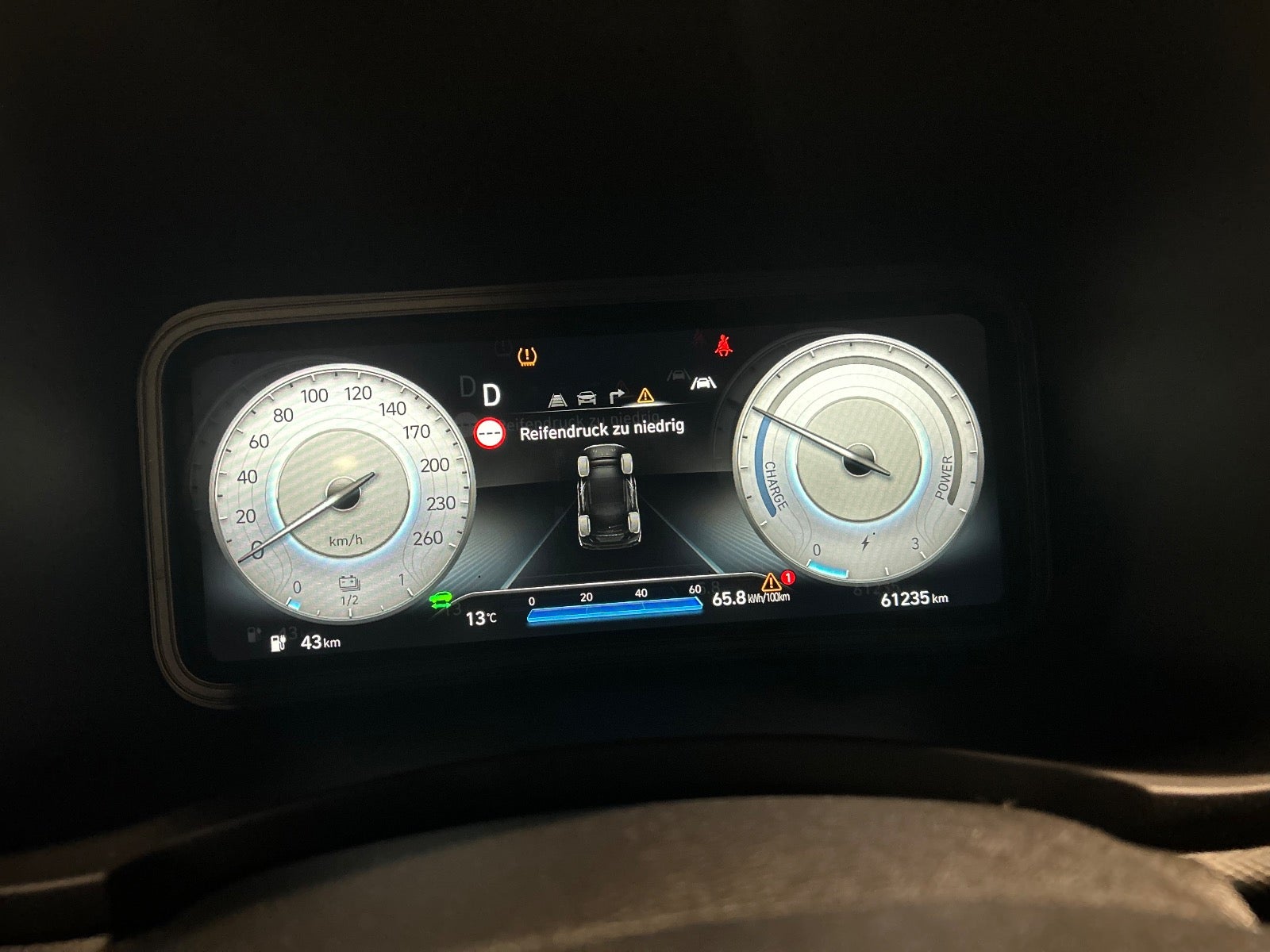 Hyundai Kona - 16