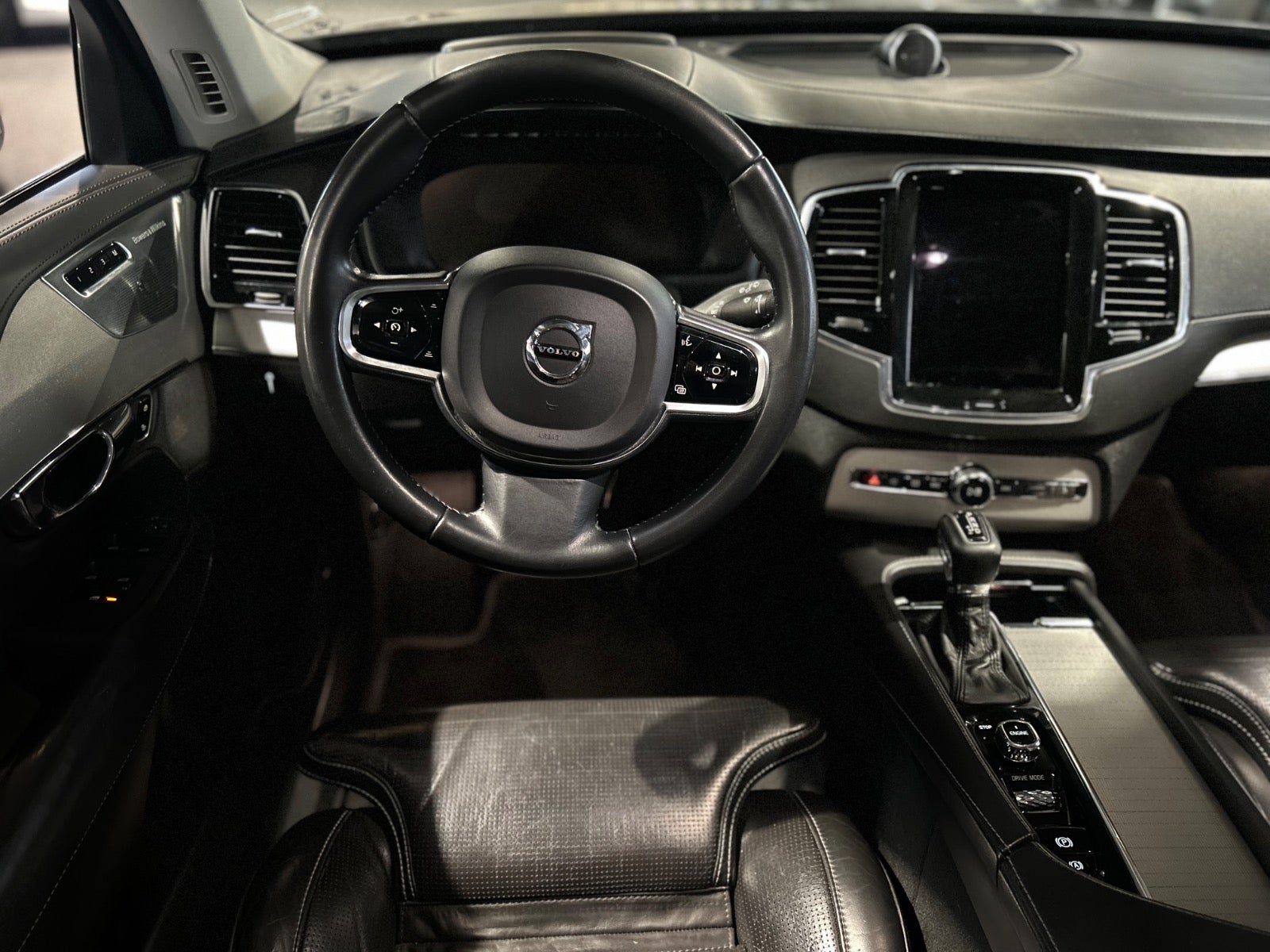 Volvo XC90 - 9