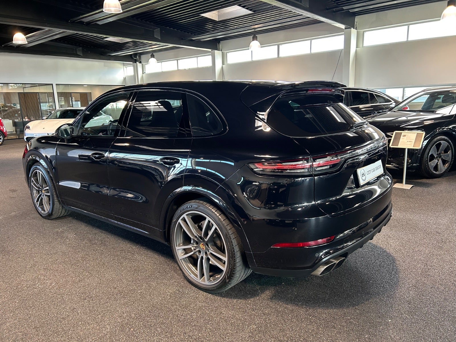Porsche Cayenne Turbo - 7