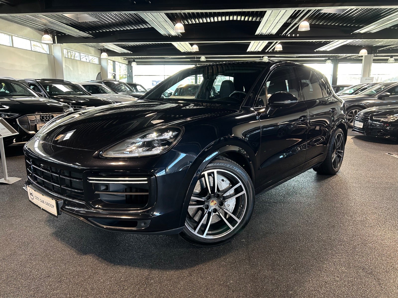 Porsche Cayenne Turbo - 8