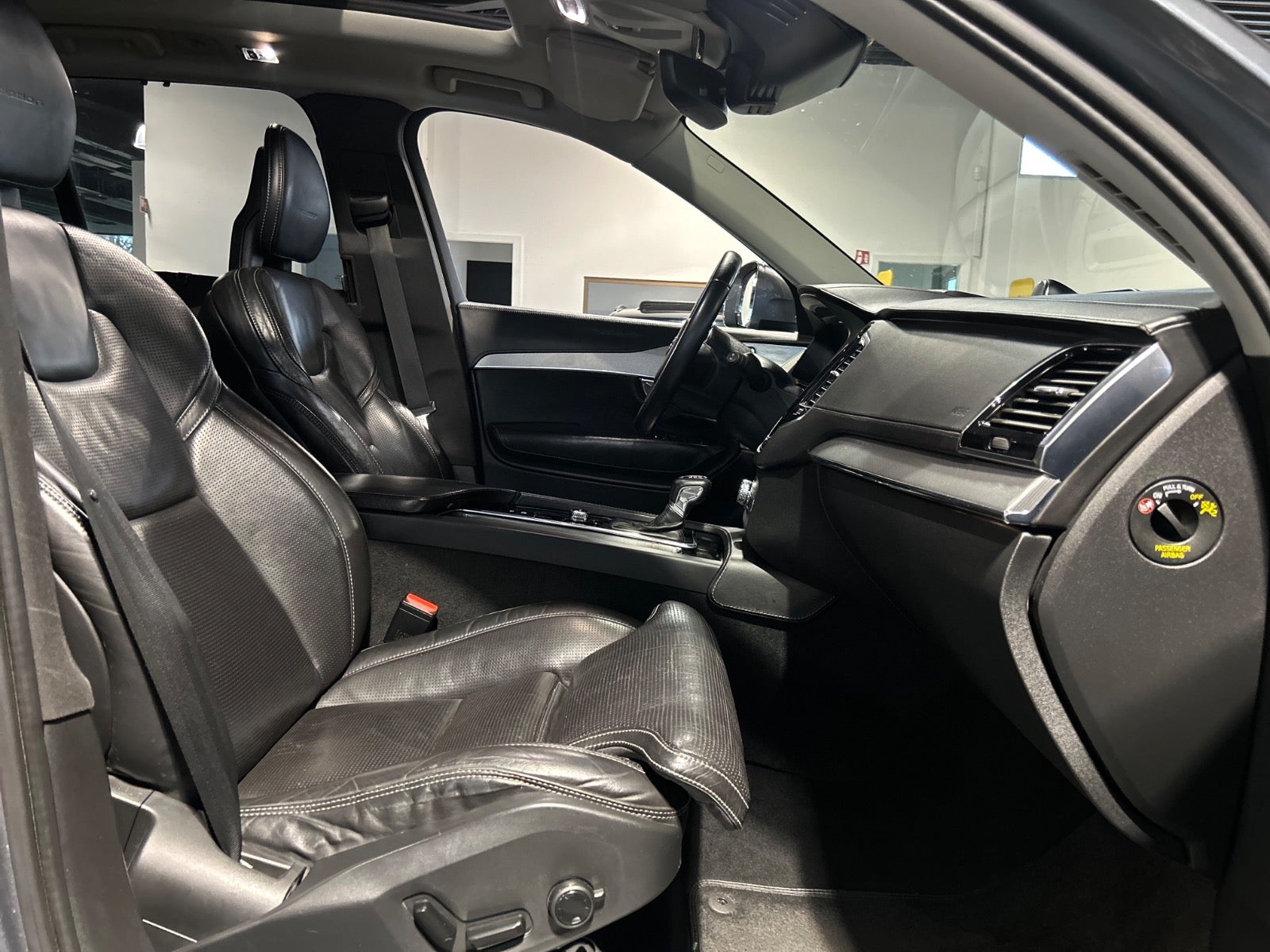 Volvo XC90 - 16