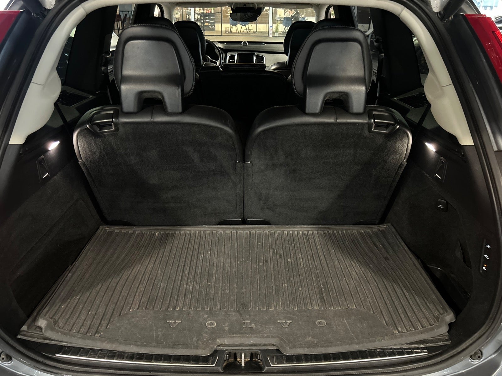 Volvo XC90 - 19