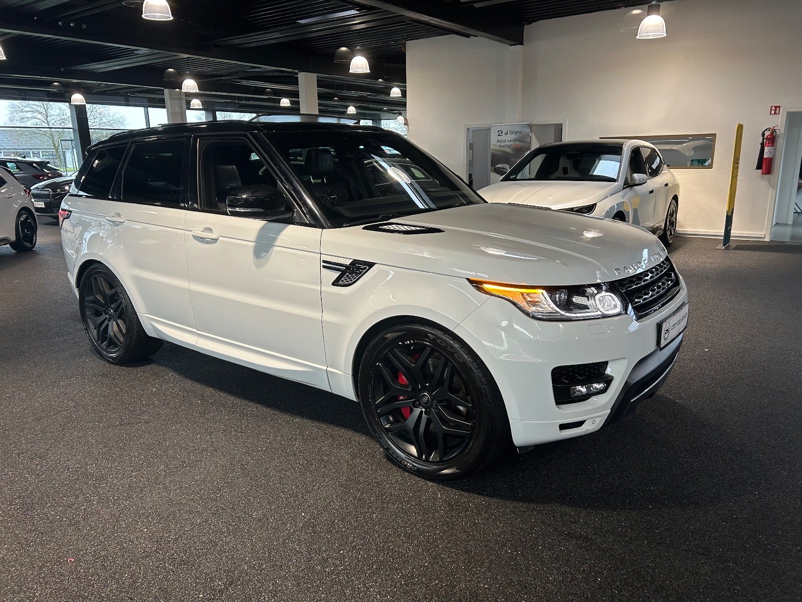 Land Rover Range Rover Sport - 5