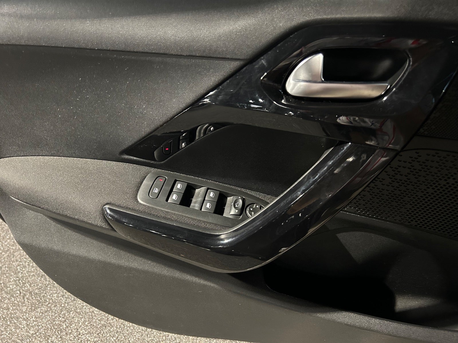 Peugeot 208 - Billede 16