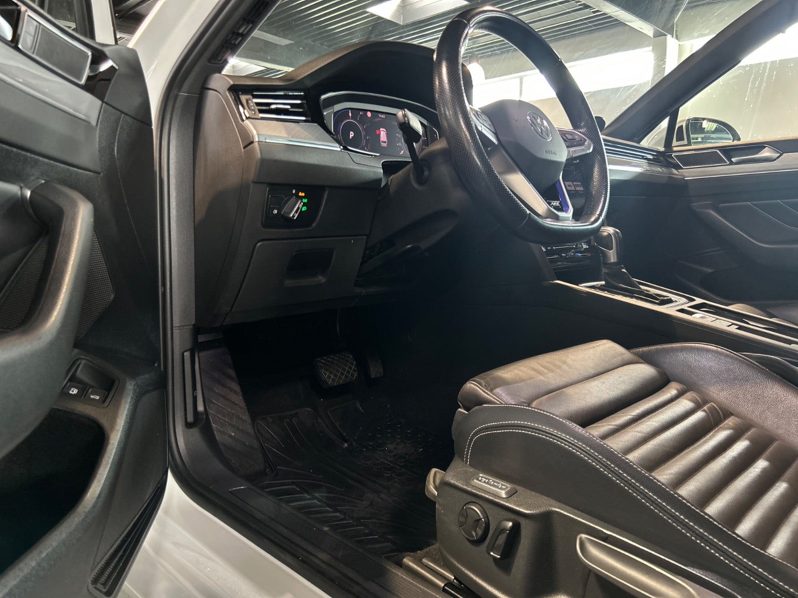 VW Passat - 10