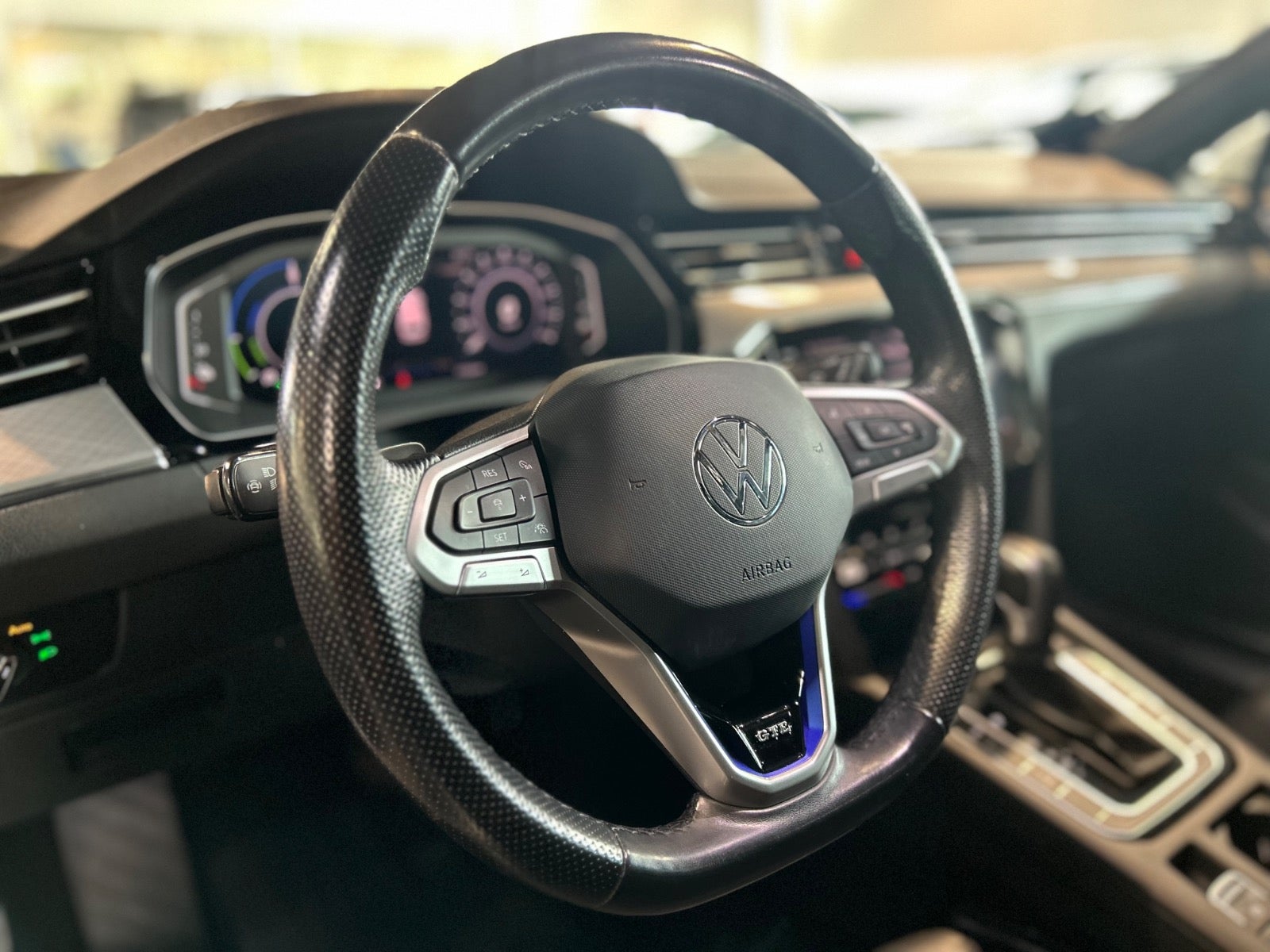 VW Passat - 11
