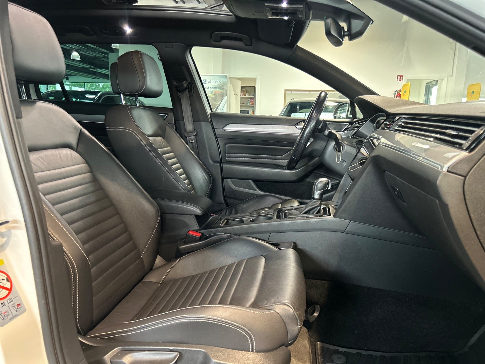 VW Passat - 17