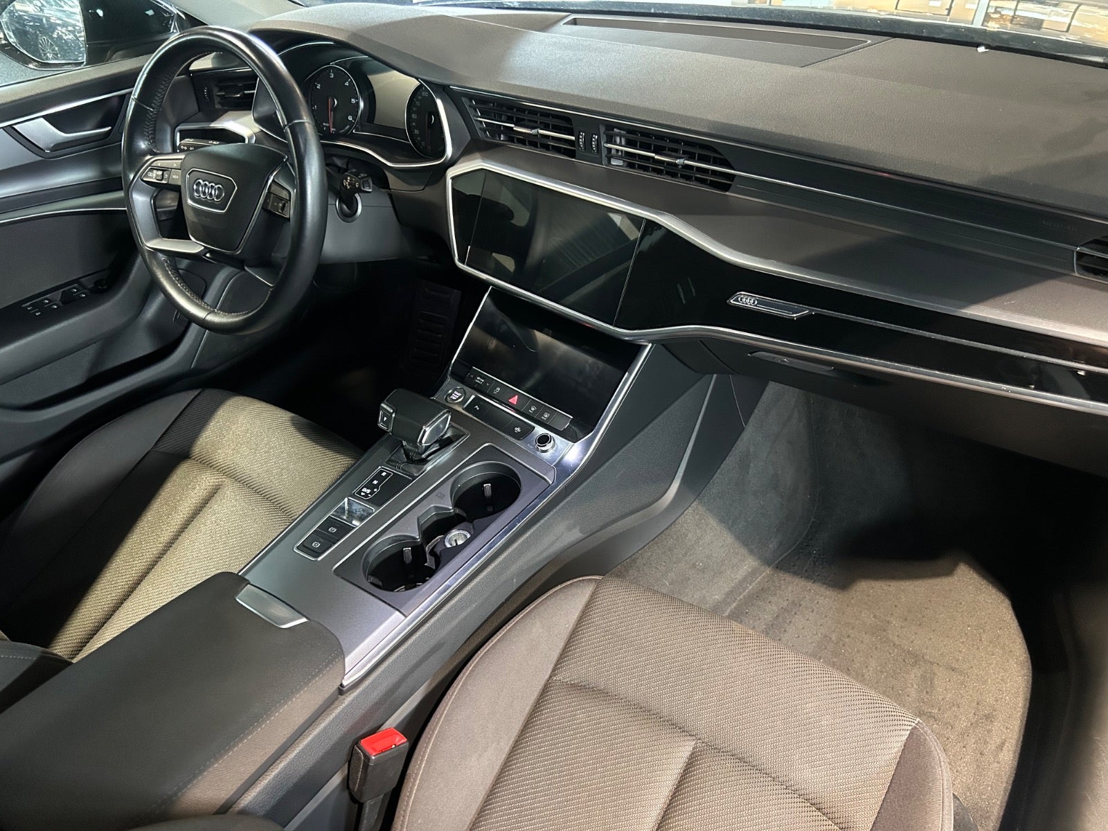 Audi A6 - 8