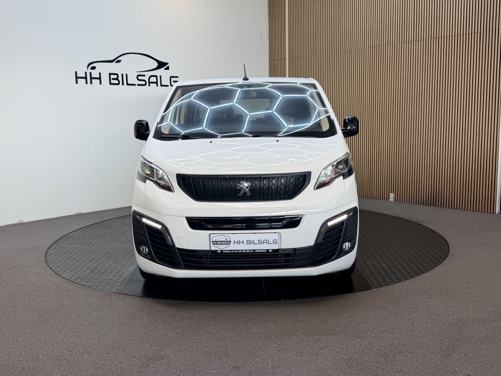 Peugeot e-Traveller - Billede 2