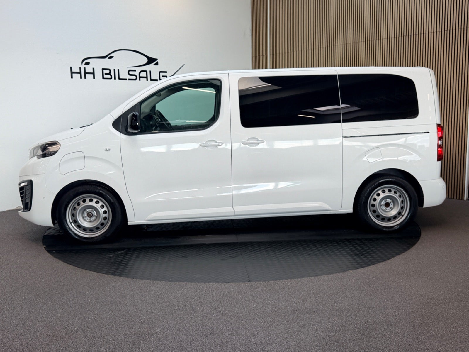 Peugeot e-Traveller - Billede 8