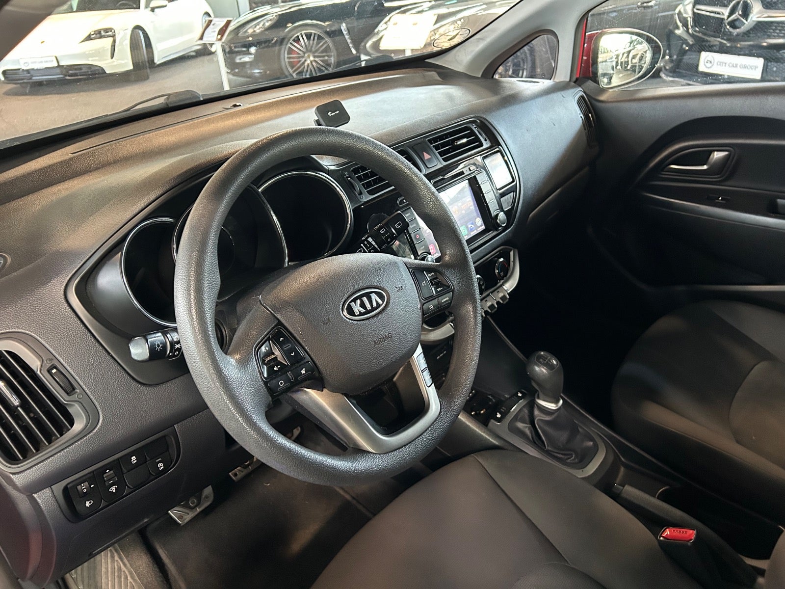 Kia Rio - 8