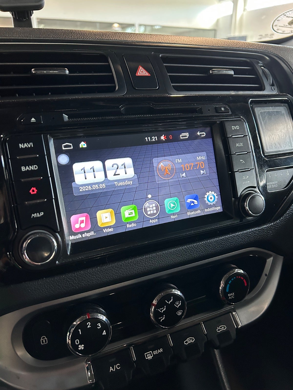 Kia Rio - 10