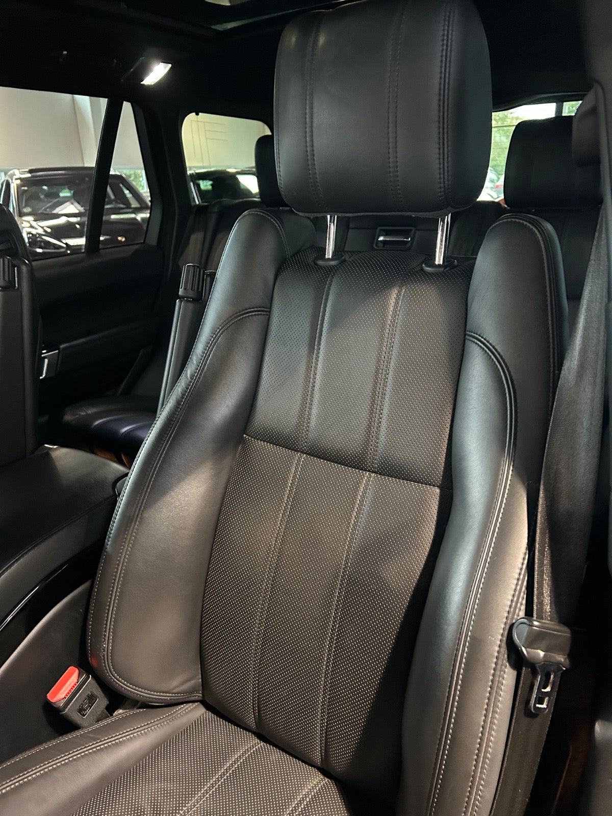 Land Rover Range Rover - 13