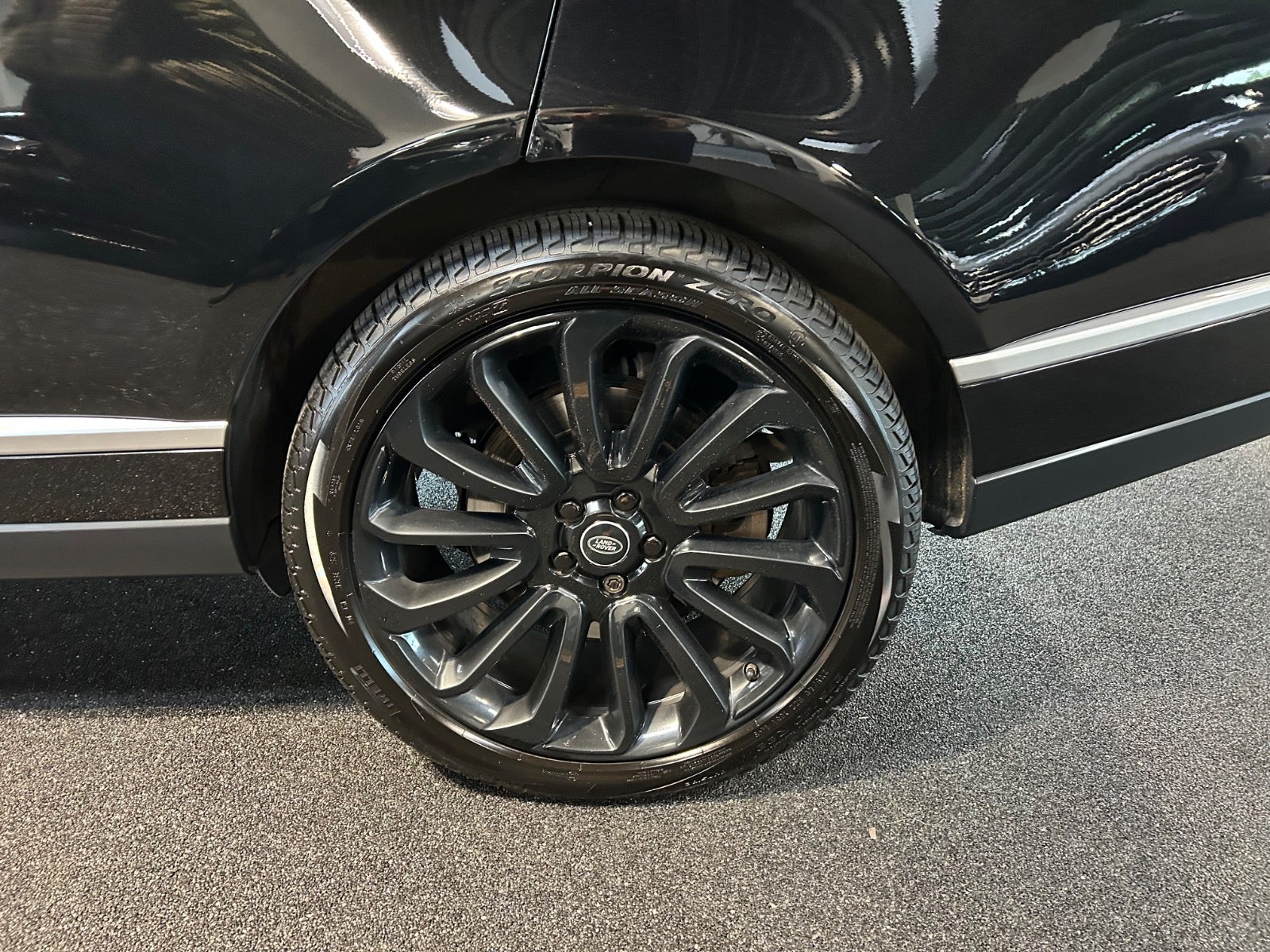 Land Rover Range Rover - 18
