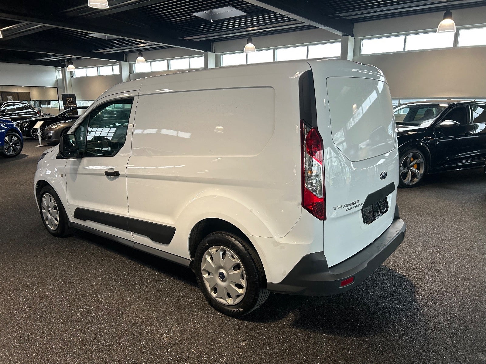 Ford Transit Connect - 7