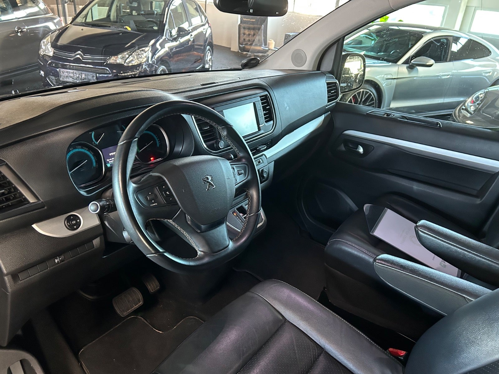 Peugeot e-Traveller - Billede 8