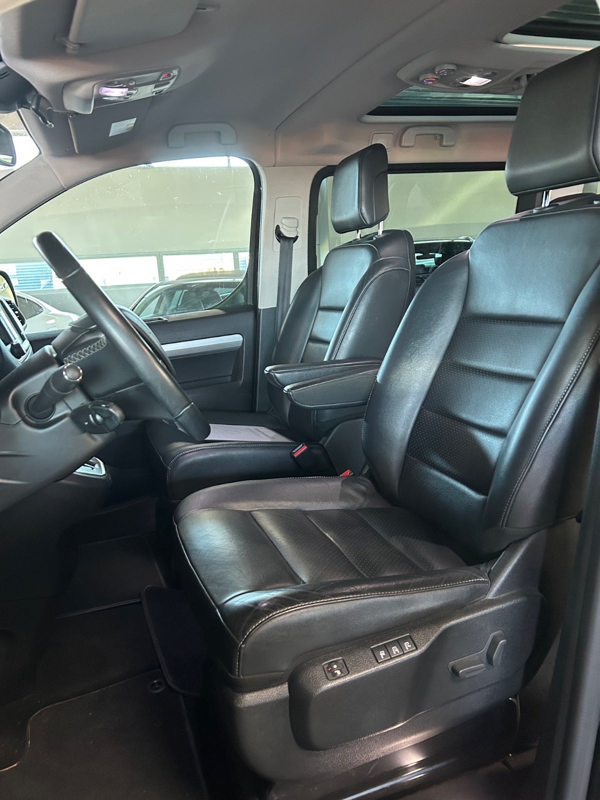 Peugeot e-Traveller - Billede 11