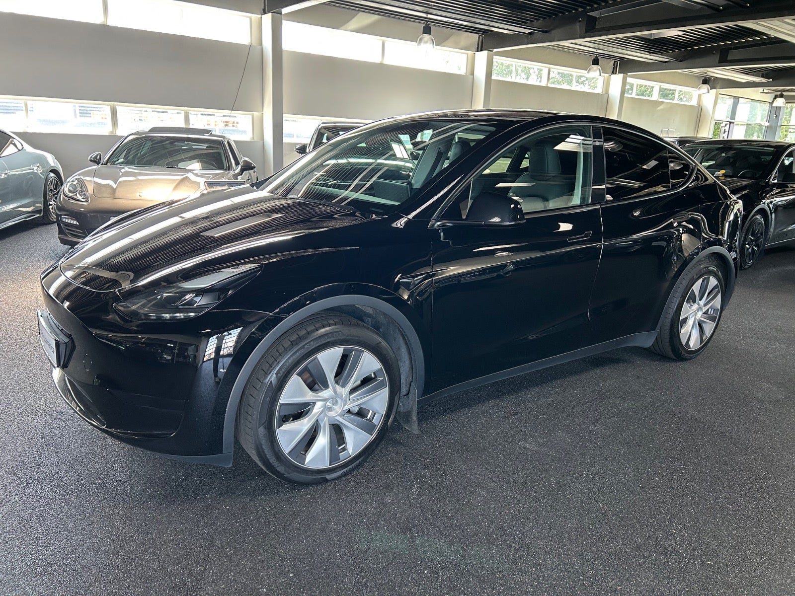 Tesla Model Y - Billede 2