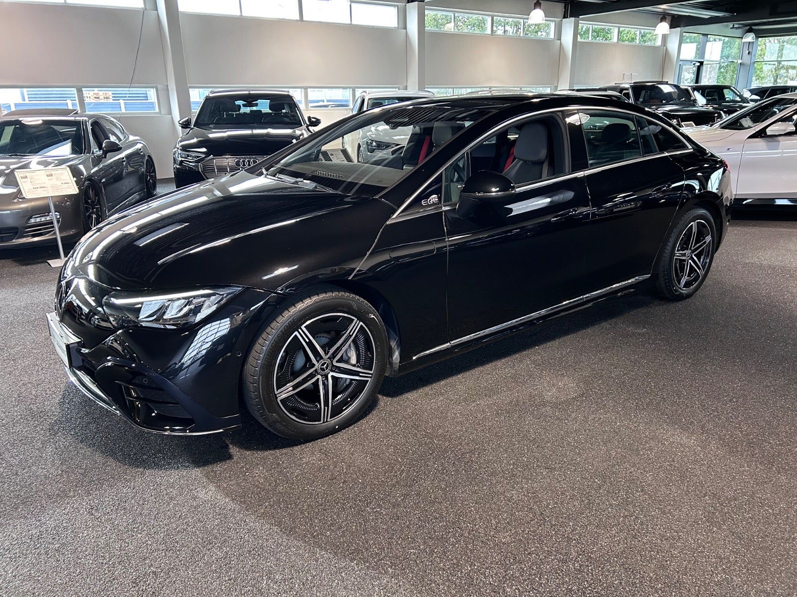 Mercedes EQE350+ - Billede 2