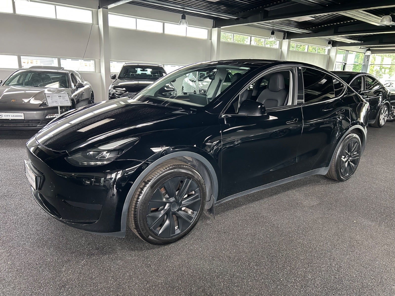 Tesla Model Y - Billede 2