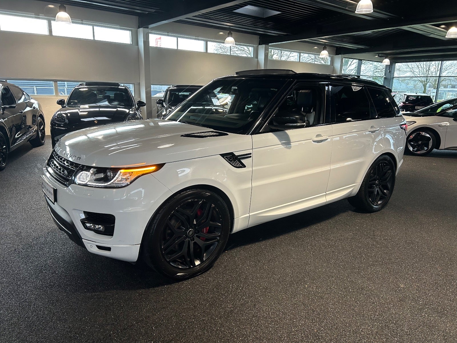 Land Rover Range Rover Sport - 4