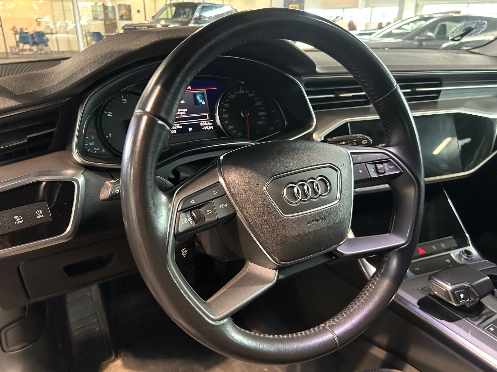 Audi A6 - 12