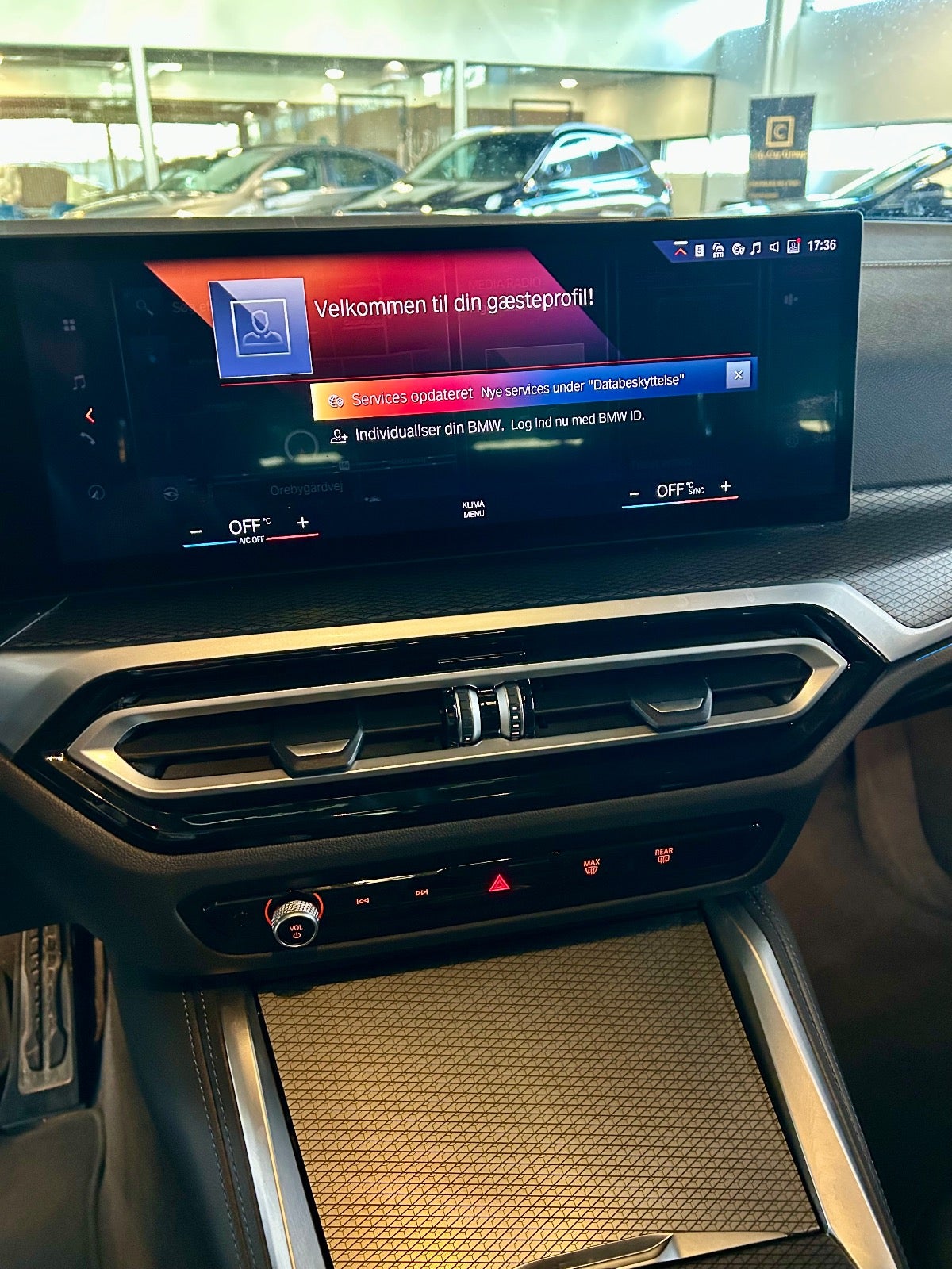 BMW i4 - 10