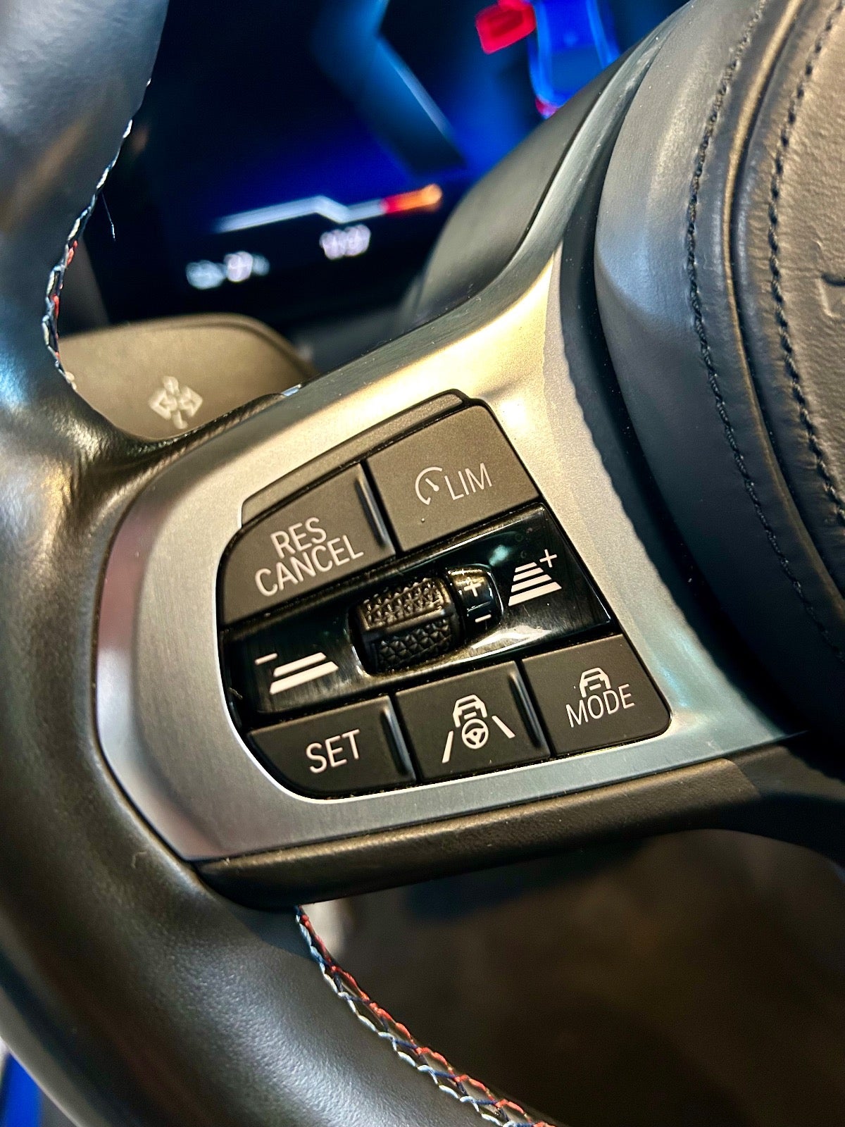 BMW i4 - 14