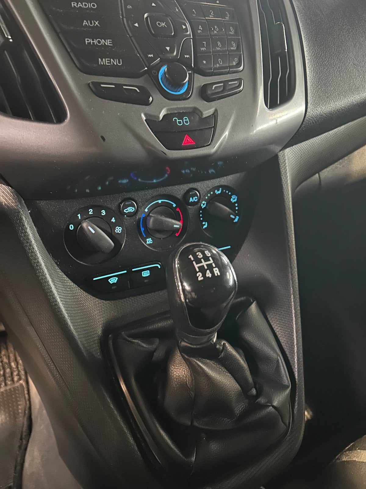 Ford Transit Connect - 10