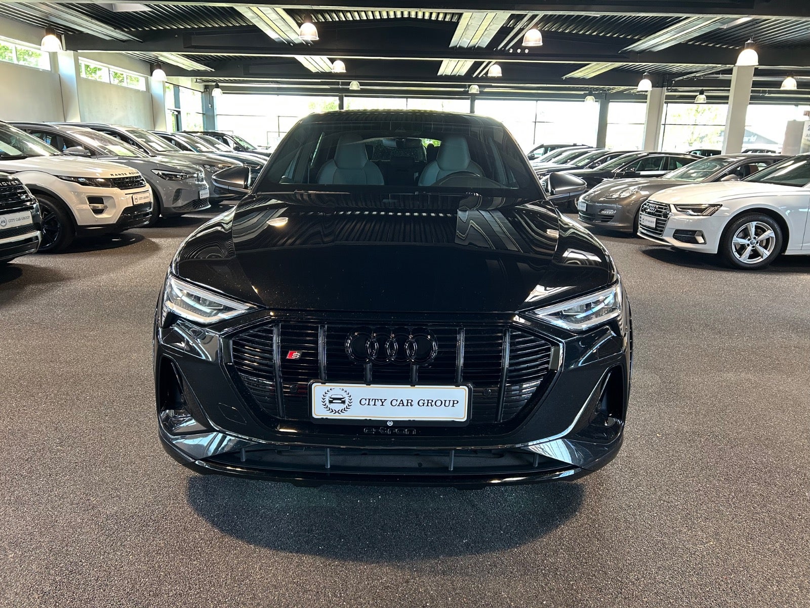 Audi e-tron S - 2