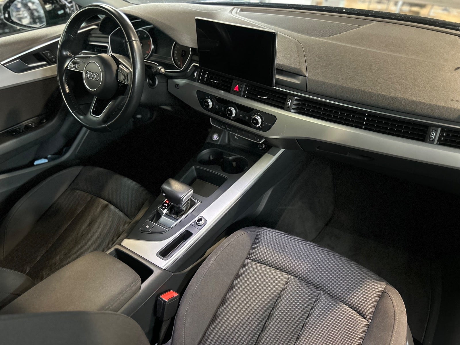 Audi A4 - 8