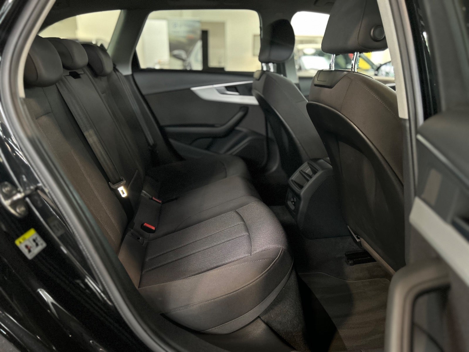 Audi A4 - 16