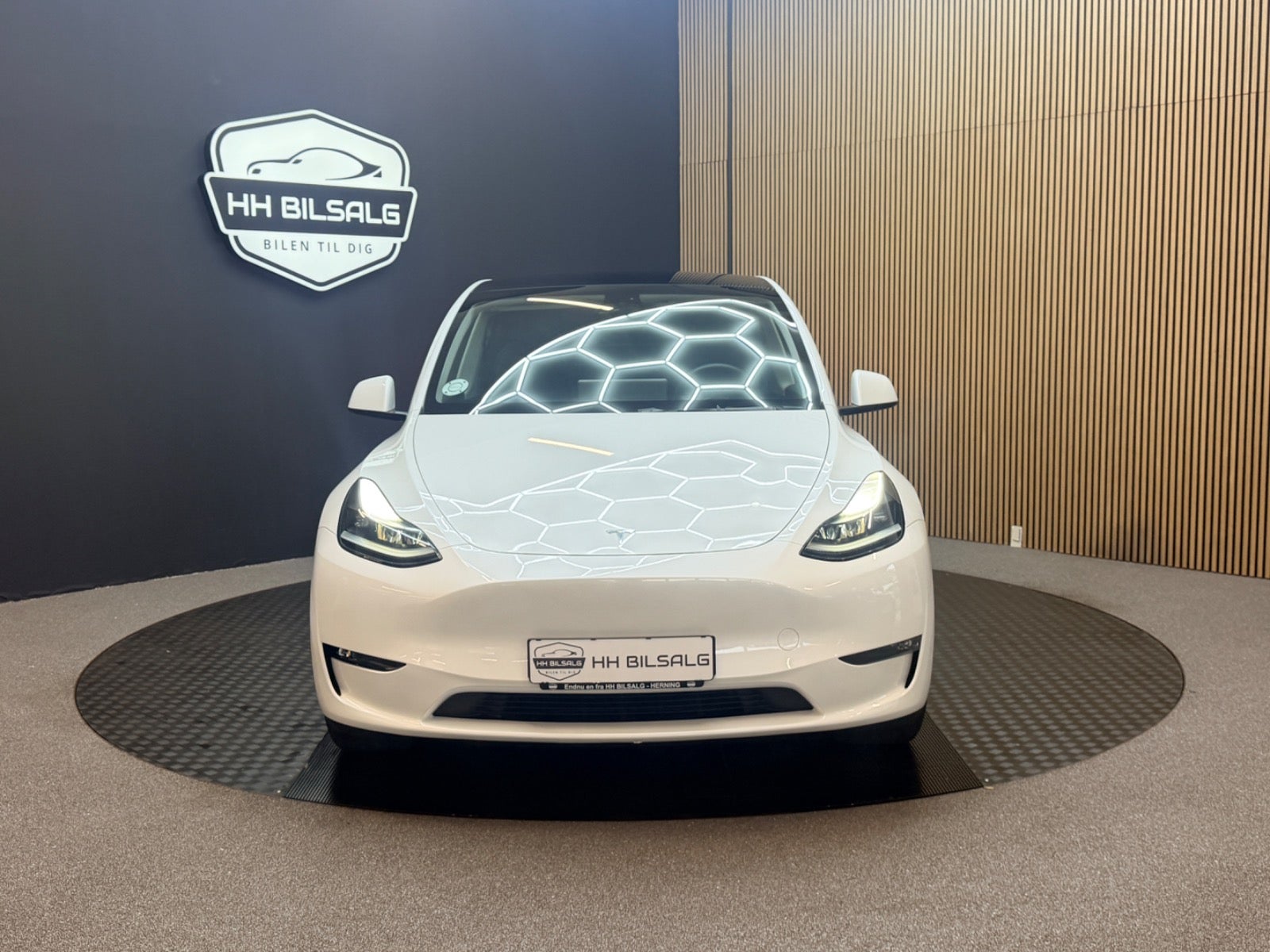 Tesla Model Y - Billede 2