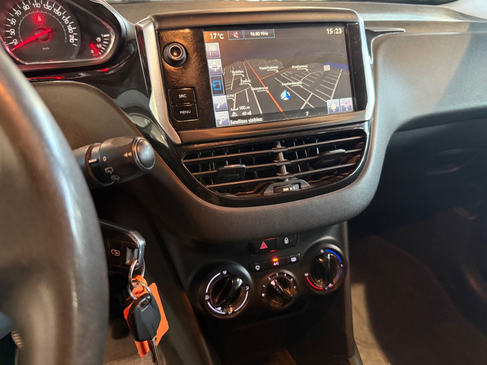 Peugeot 208 - Billede 12