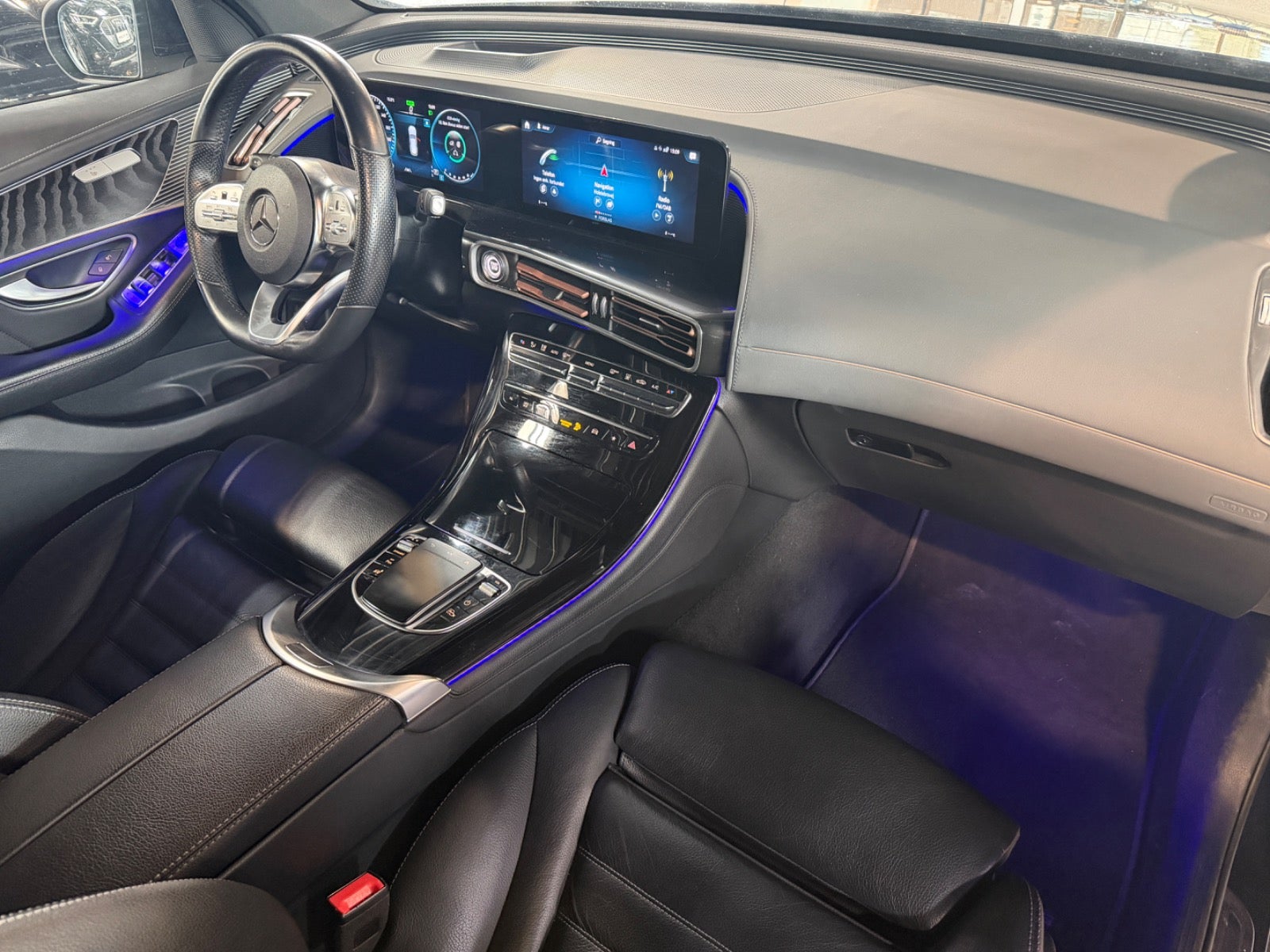 Mercedes EQC400 - 9