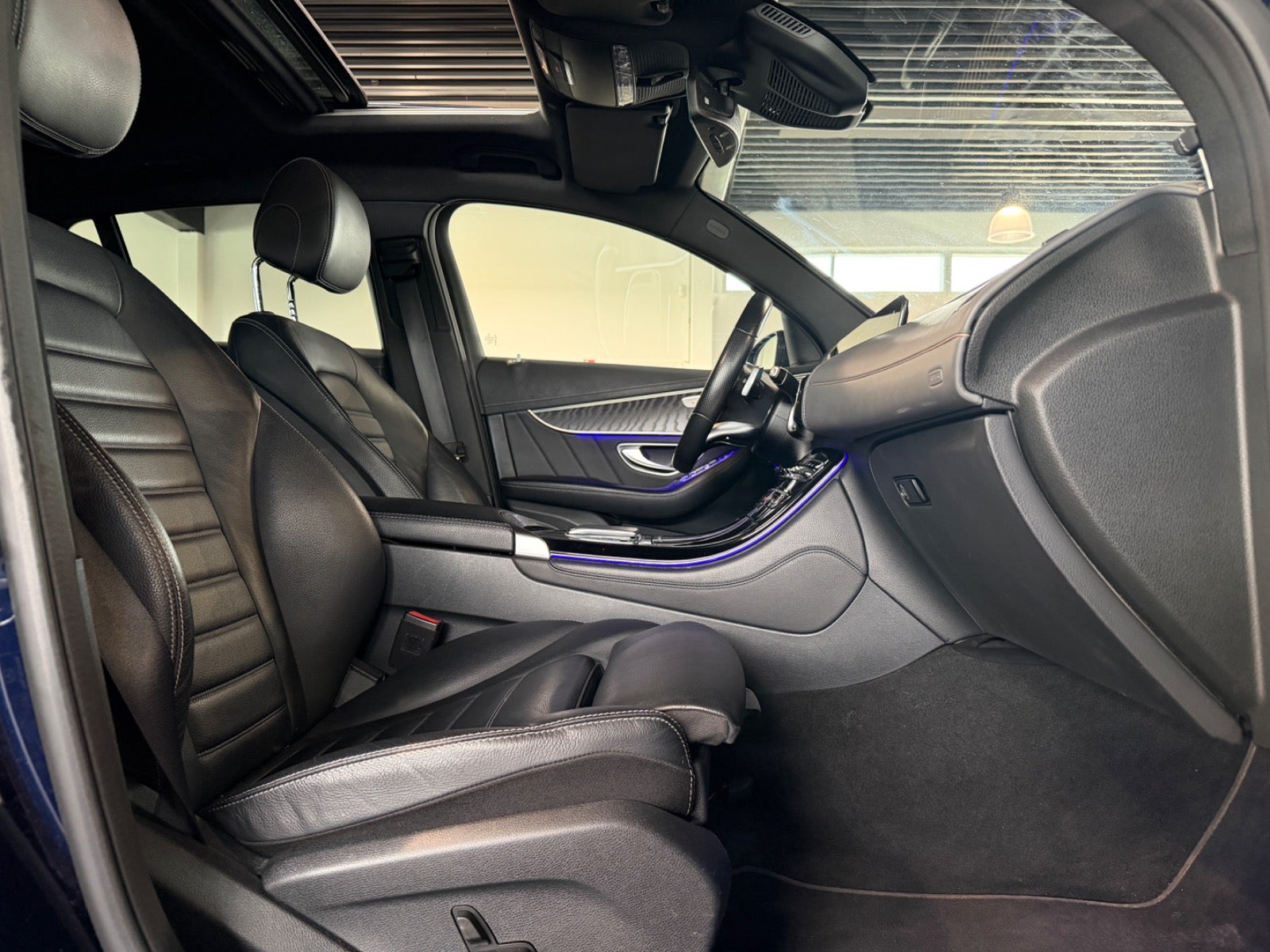 Mercedes EQC400 - 11