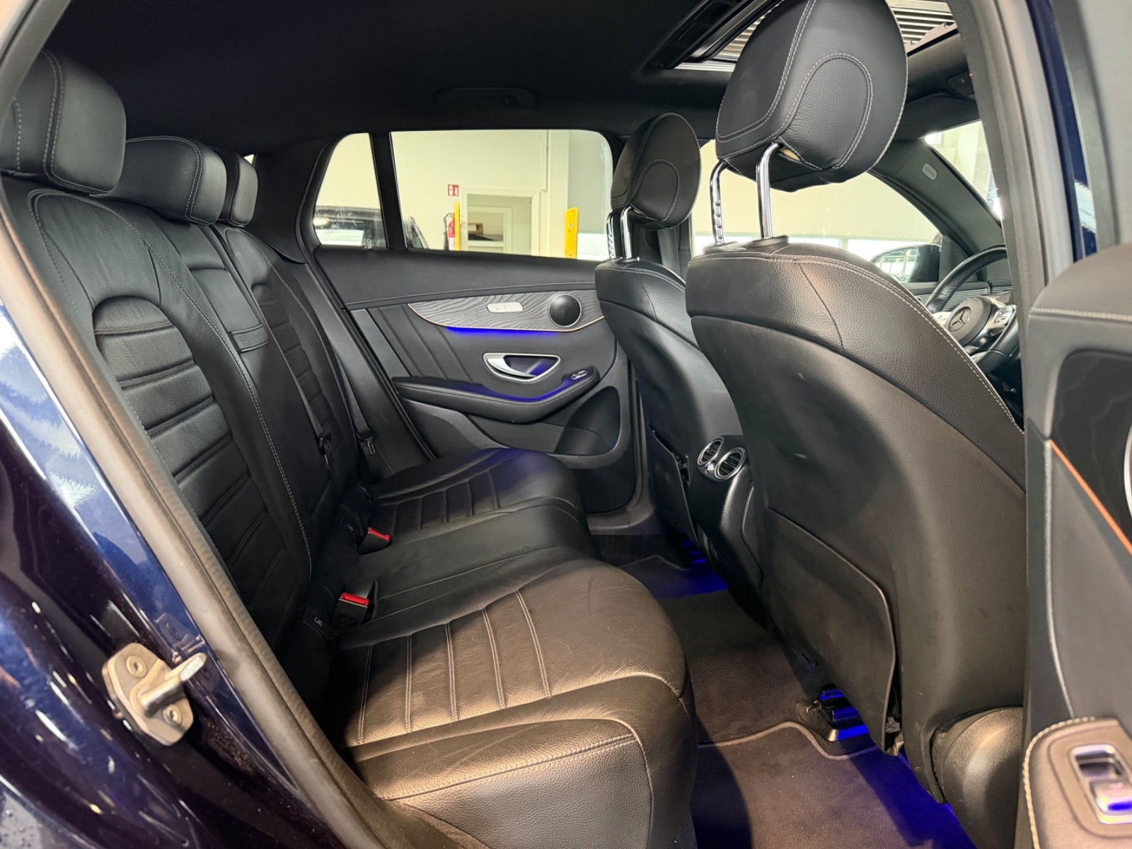 Mercedes EQC400 - 12