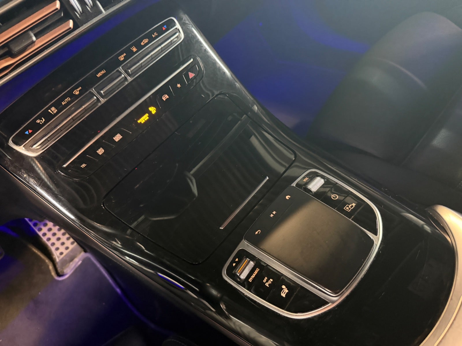 Mercedes EQC400 - 13